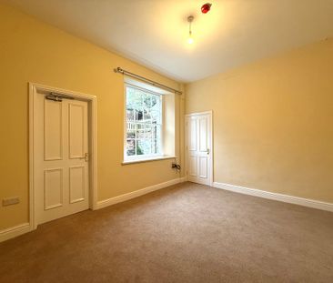 2 bed ground floor flat to rent in New North Road, Exeter - Photo 1