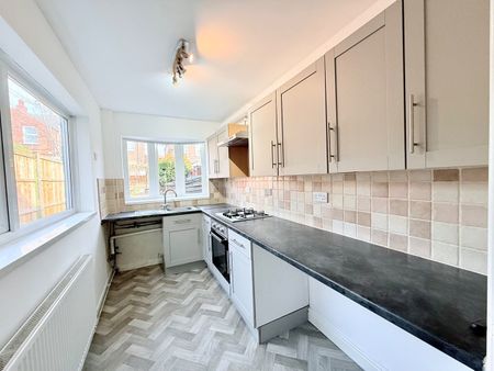 2 Bed Terraced House, Ena Avenue, NG2 - Photo 5