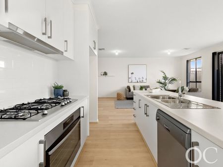 Open the Door to Sun, Sand, and Sophistication - Photo 2