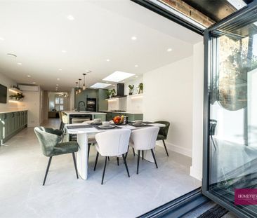 4 bedroom terraced house to rent - Photo 4