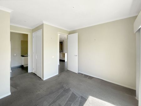 14 Chifley Drive, Delacombe - Photo 5