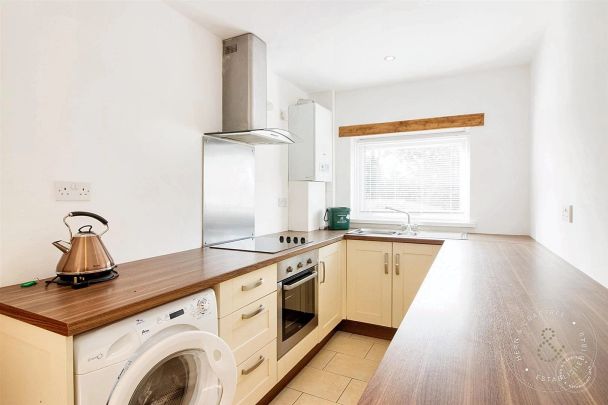 2 Bedroom House - Terraced - Photo 1