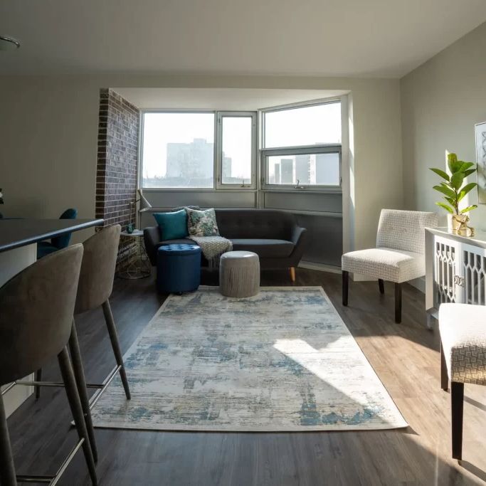 Village Green I & II Apartments - Photo 1