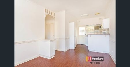 Low Maintenance Spacious Unit - Photo 3