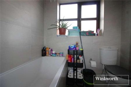 Banks Road, Borehamwood, Hertfordshire, WD6 - Photo 5