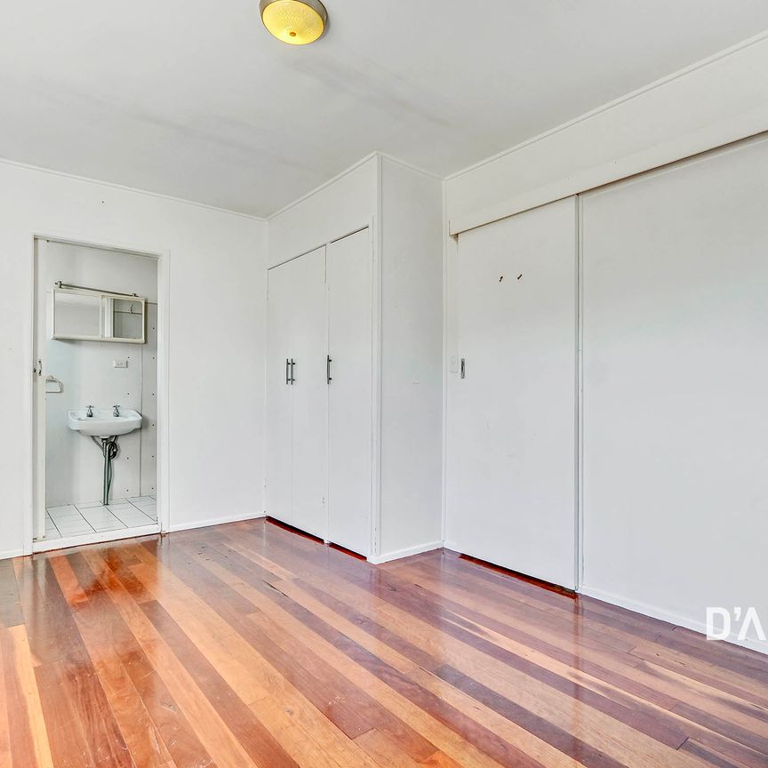3/7 SAYERS ST - Photo 1