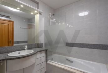 Apartamento T4 em Lisboa