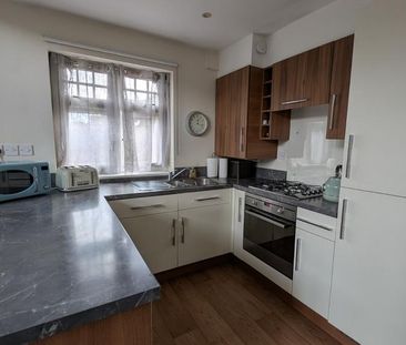 2 bedroom penthouse to rent - Photo 5