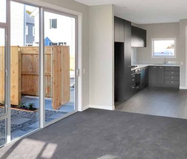 Waterloo Living - Photo 2