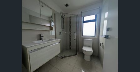 Townhouse living - Photo 3