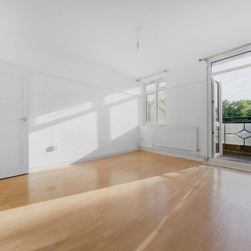 Comber Grove, London, SE5 - Photo 1