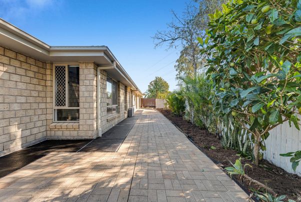 8 Filey Court, Berrinba QLD 4117 - House For Rent | Domain - Photo 1