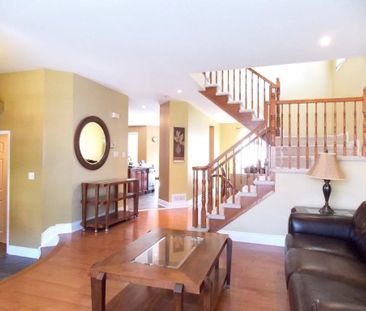 For Lease - 129 Annapolis Circle, Hunt Club - Windsor Park Village ... - Photo 1