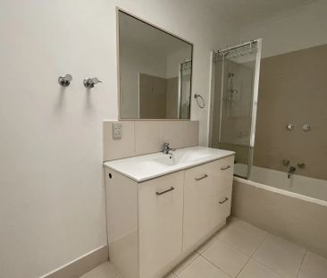 RENOVATED TWO-BEDROOM APARTMENT WITH STUNNING BAY VIEWS! - Photo 6