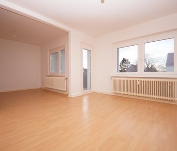 Familienfreundliche 3-Zimmer-Wohnung mit Balkon - Foto 3