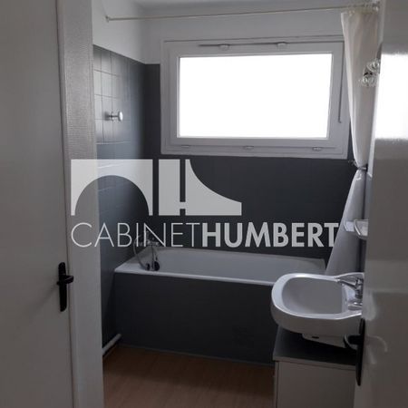 Location Appartement 1 pièce 37m² ST ETIENNE 42000 - Photo 3