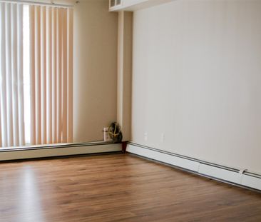 2 Bed. Condofor Rent In Inglewood. Heat & Water Included. - Photo 1