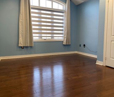 For Lease - 80 Laurentide Crescent, Brampton, Ontario - Photo 4