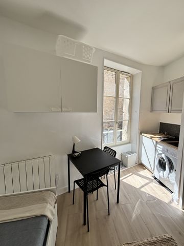 Studio meublé - CENTRE VILLE - Photo 3