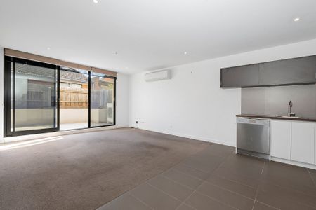 Thinking of selling? Contact our agent - Photo 2