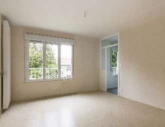 Appartement – Type 2 – 52m² – 307.32 € – LE BLANC - Photo 1