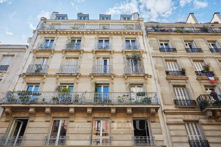 Location appartement, Paris 5ème (75005), 5 pièces, 116.85 m², ref 85463589 - Photo 2