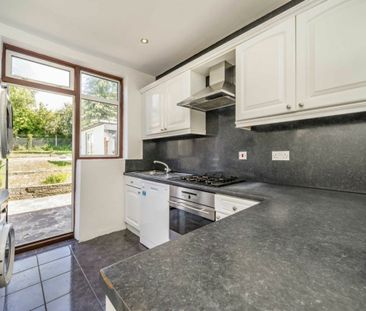 Courthouse Road, N12, London - Photo 2