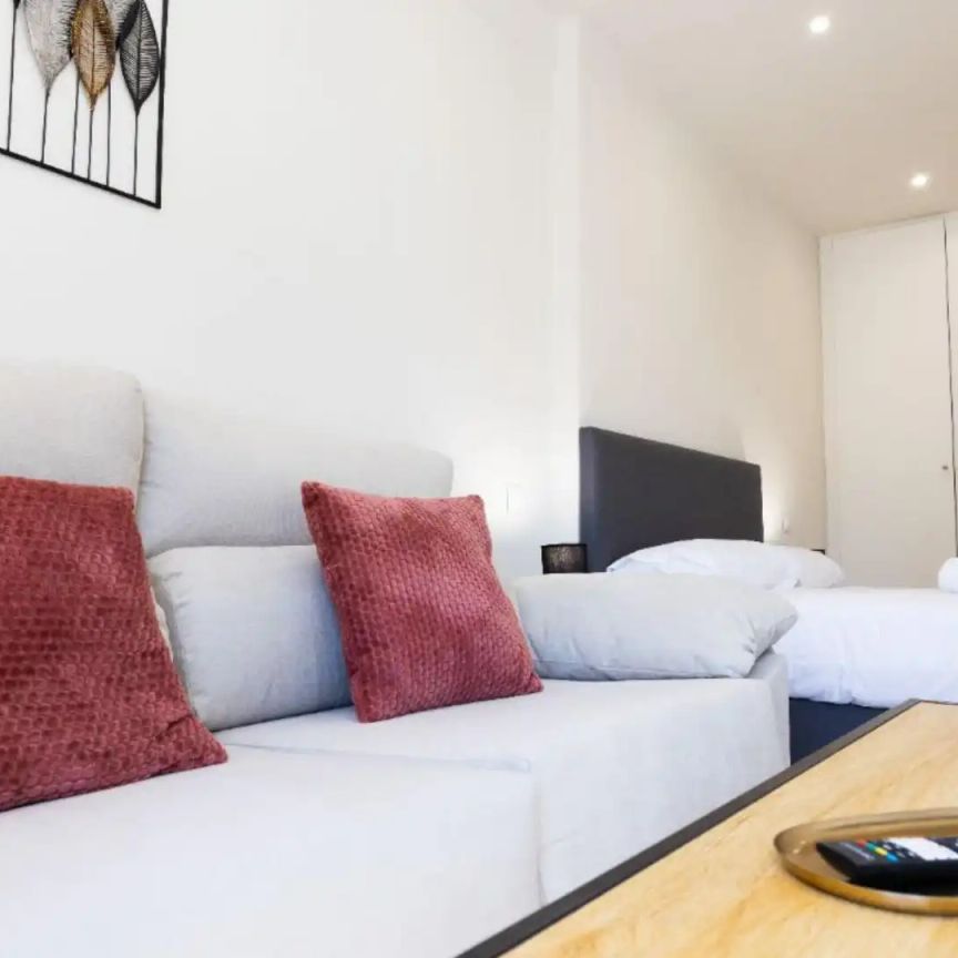 Apartamento de alquiler en Avenida de la Osa Mayor, 32, Aravaca - Foto 1