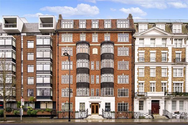 The property has been recently refurbished and is situated on the ground floor of a well run period mansion block close to Sloane Square and Knightsbridge. - Photo 1