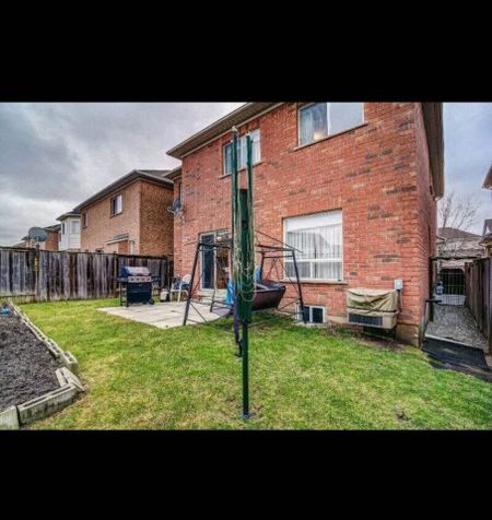 For Lease - 5 Gabrielle Drive, Brampton, Ontario - Photo 5