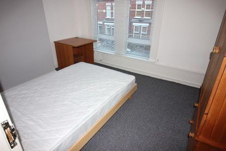 52 Chadwick Street, Belfast, BT9 7FD - Photo 2