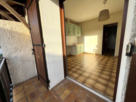 Location Appartement 3 pièces 50m² - Photo 2