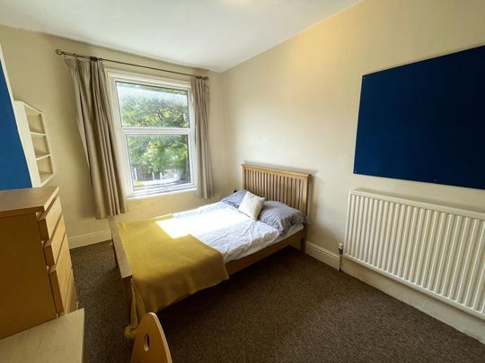 5 bedroom house share to rent - Photo 1