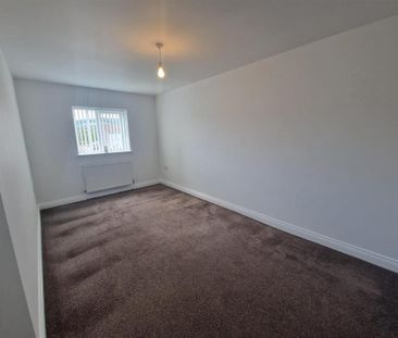 3 bedroom detached house to rent - Photo 5