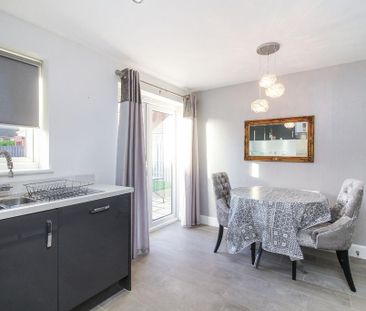 3 bedroom detached house to rent - Photo 6