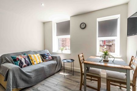 1 Bed Flat, Prescot Road, L13 - Photo 2