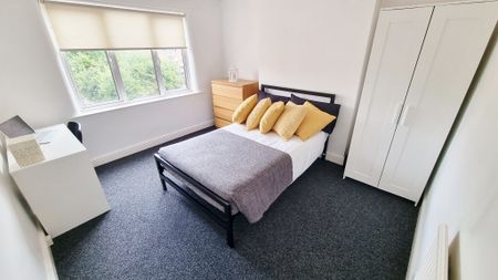 4 Bed Detached House, Greenfield Street, NG7 - Photo 3