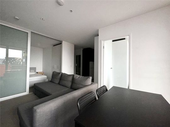 1109/639 Lonsdale Street - Photo 1