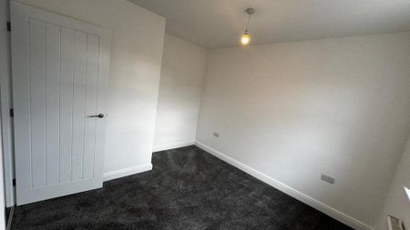 3 bedroom detached house to rent - Photo 3