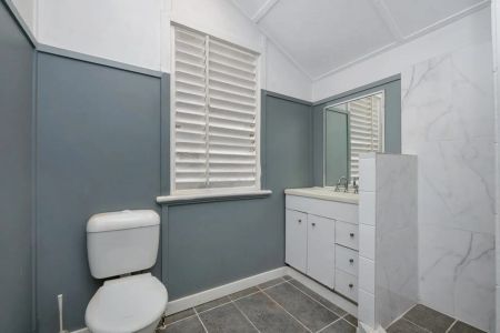 Charming and Rural - Photo 3