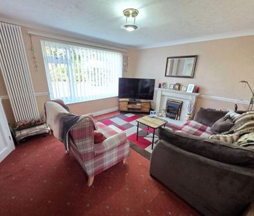 3 bedroom end of terrace house to rent - Photo 4