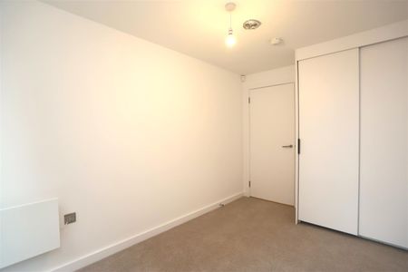 The Railings, Middlewood Locks - Photo 2