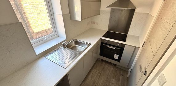 1 bedroom flat to rent - Photo 2