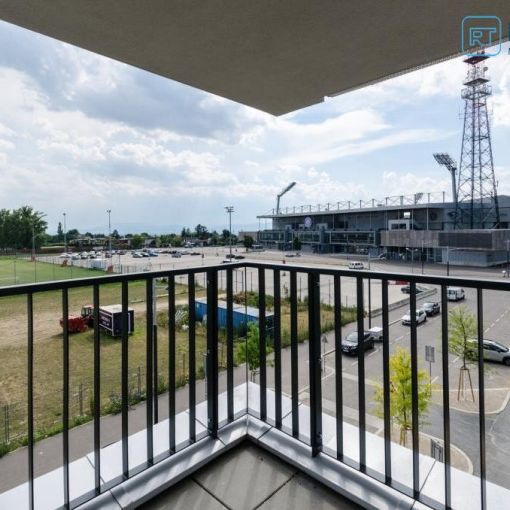 4 ZIMMER ECKWOHNUNG MIT RIESIGEM BALKON + GARAGENPLATZ- U1 NÄHE - Photo 1