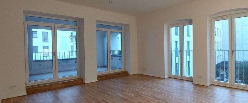 Nachmieter gesucht: Moderne 2,5-Zimmer-Luxuswohnung – 109 m² – 2 Bäder | EBK | HWR | großer, überdachter Balkon - Foto 1