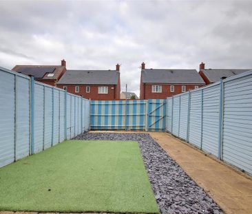 2 bedroom terraced house to rent - Photo 6