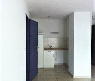 T2 AVEC BALCON + 2 PARKINGS - Photo 1