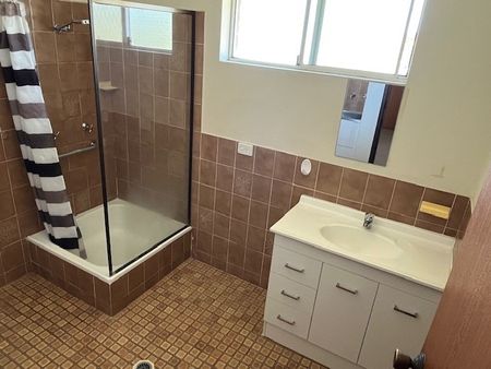 Spacious Jetty Unit - Photo 4