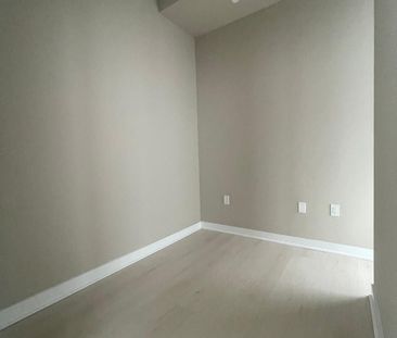 For Lease - 3900 Confederation Parkway Unit# 5404, Mississauga, Ont... - Photo 6