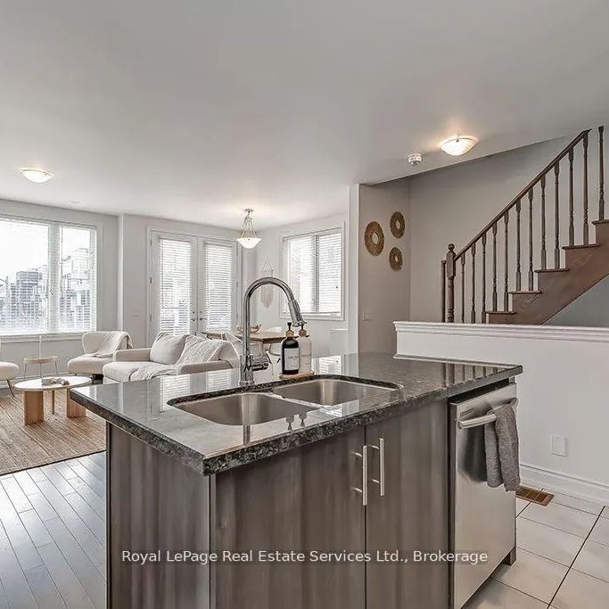 3074 CASCADE COMMON - Photo 1